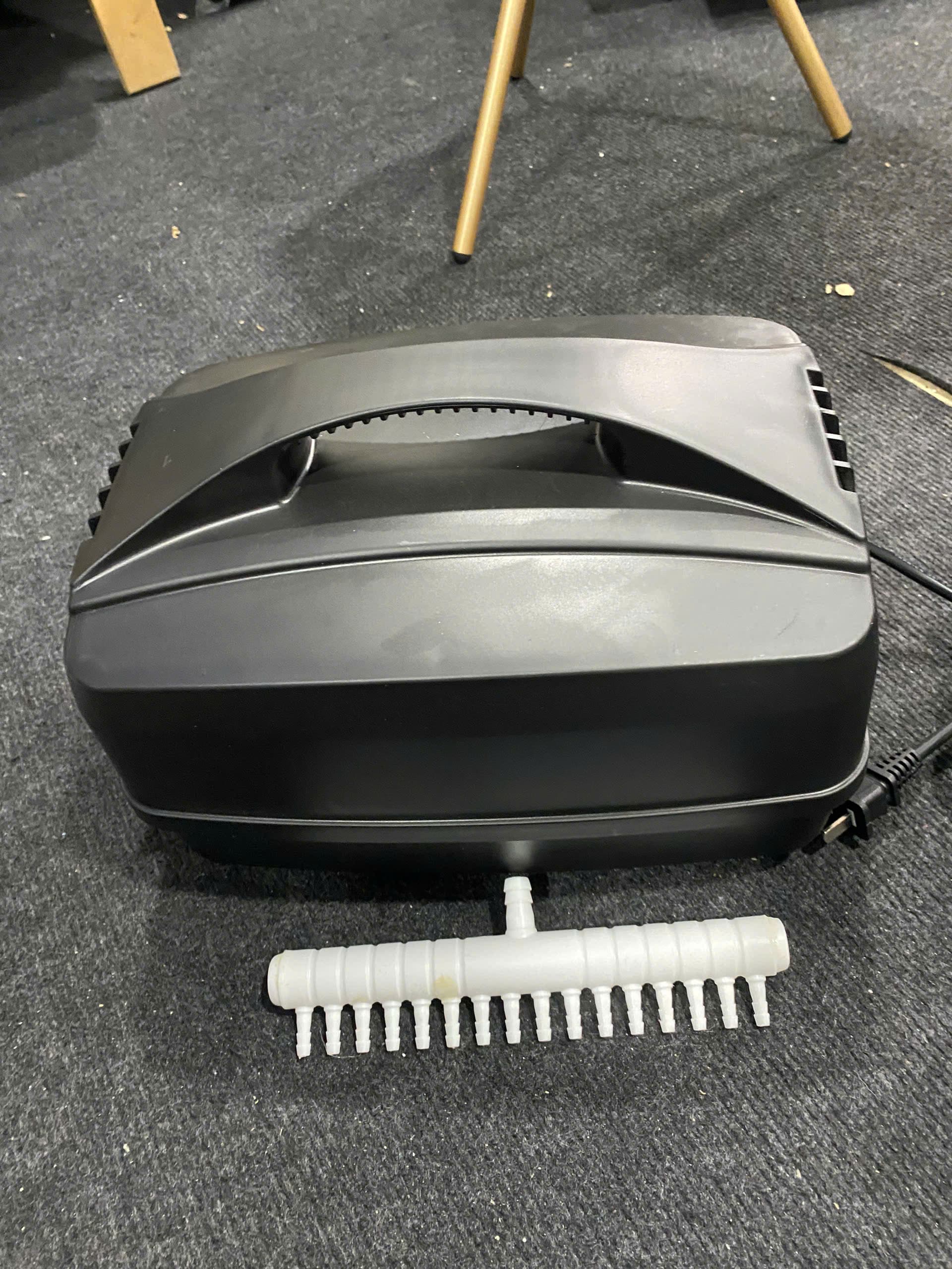 máy sủi oxy tích điện Cp 70